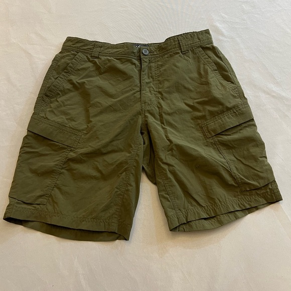 REI Other - REI Nylon Relaxed Fit Cargo Shorts, Size 34
